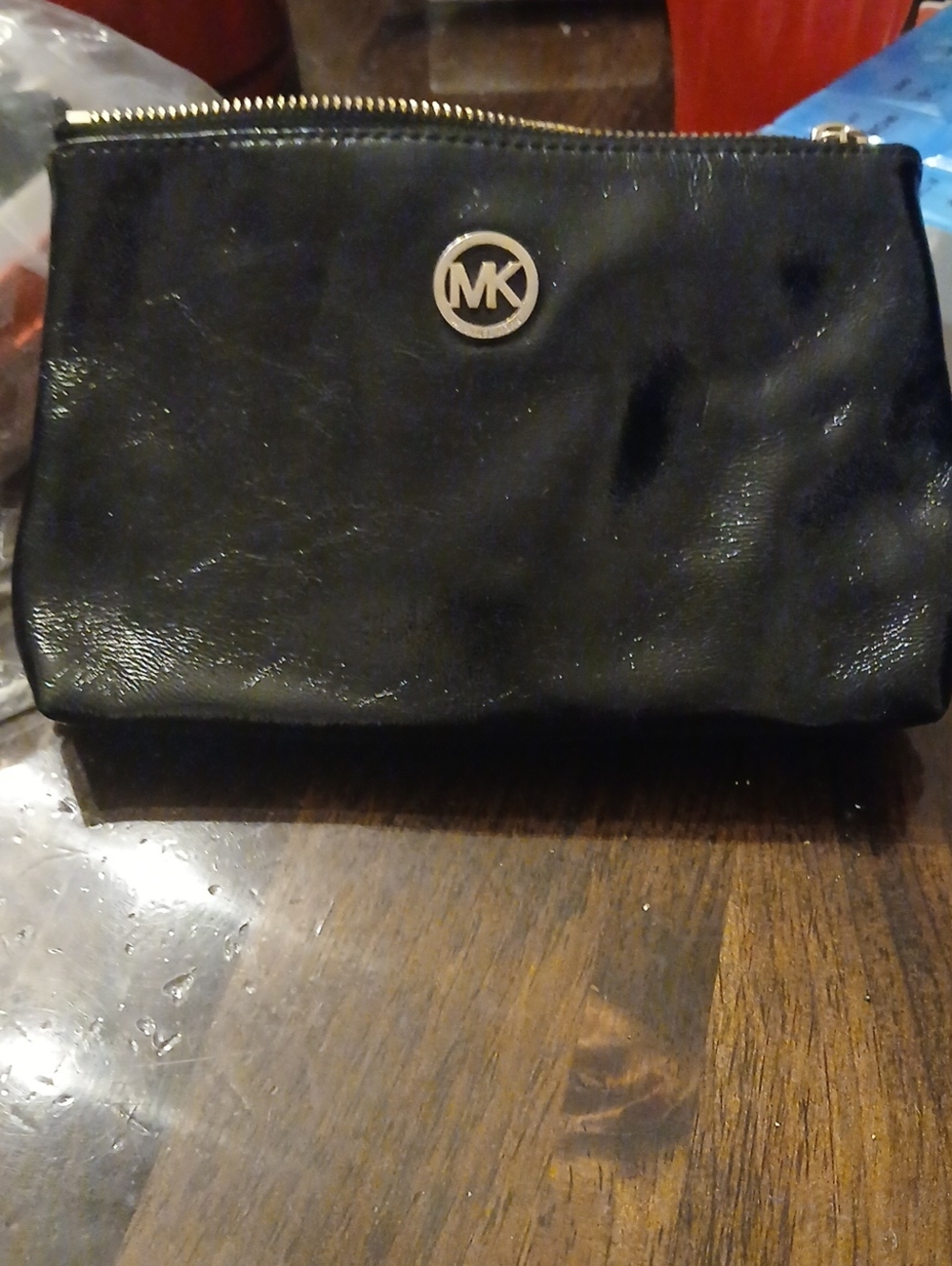 Micheal Kors Pouch